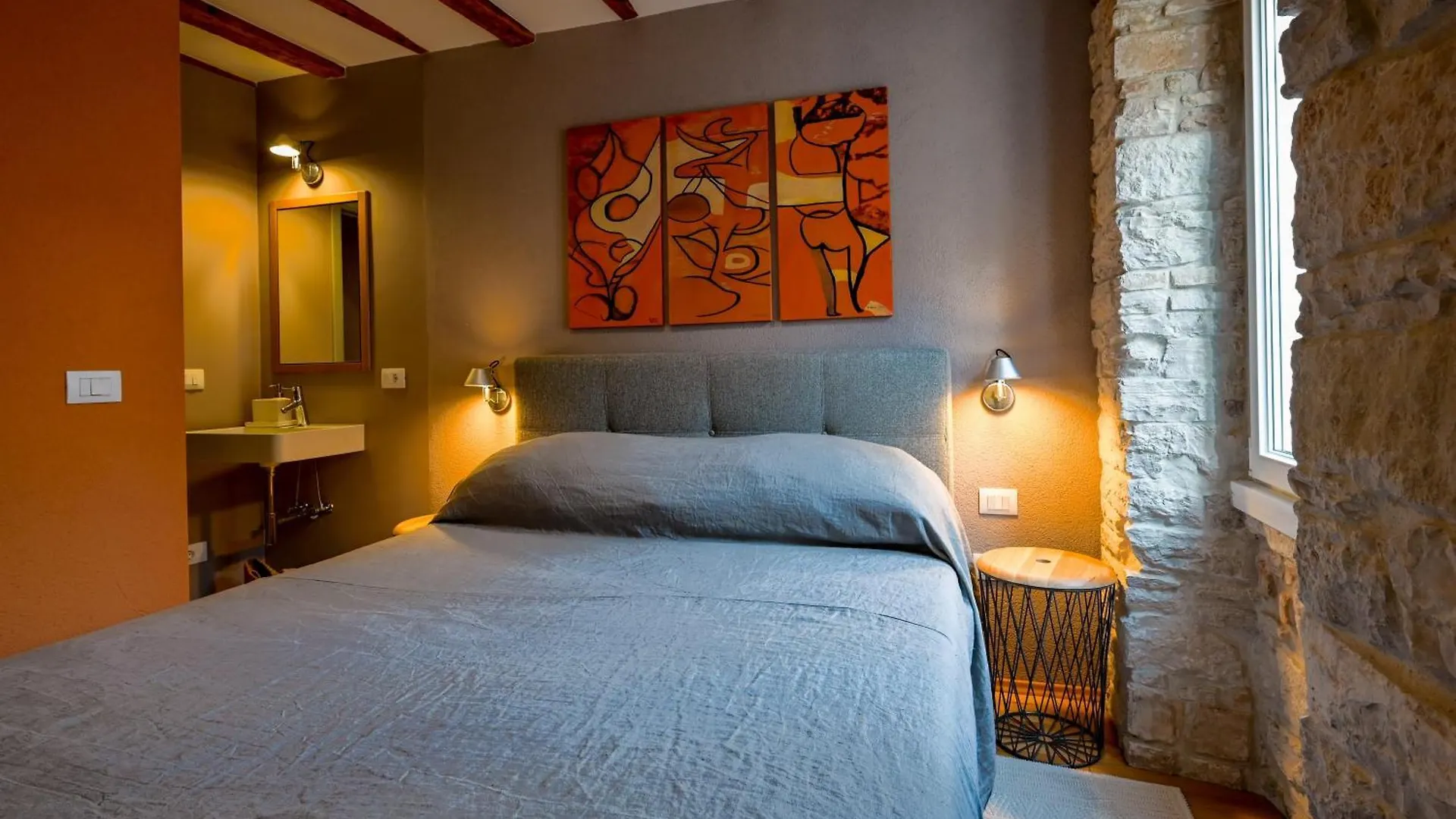 Art & Design Studio Rovinj 0*,  Croatia