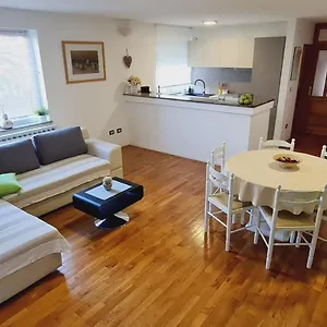  Apartament Lory